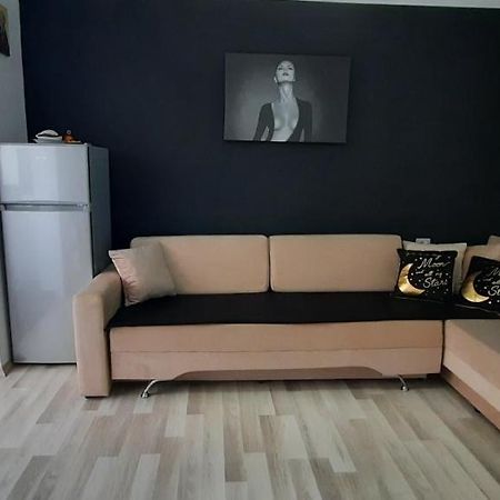 Apartament Clara Permet Lägenhet Exteriör bild