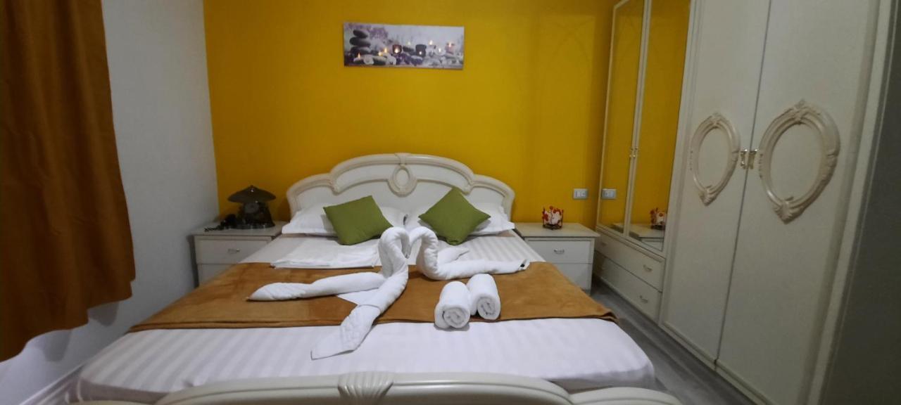 Apartament Clara Permet Lägenhet Exteriör bild