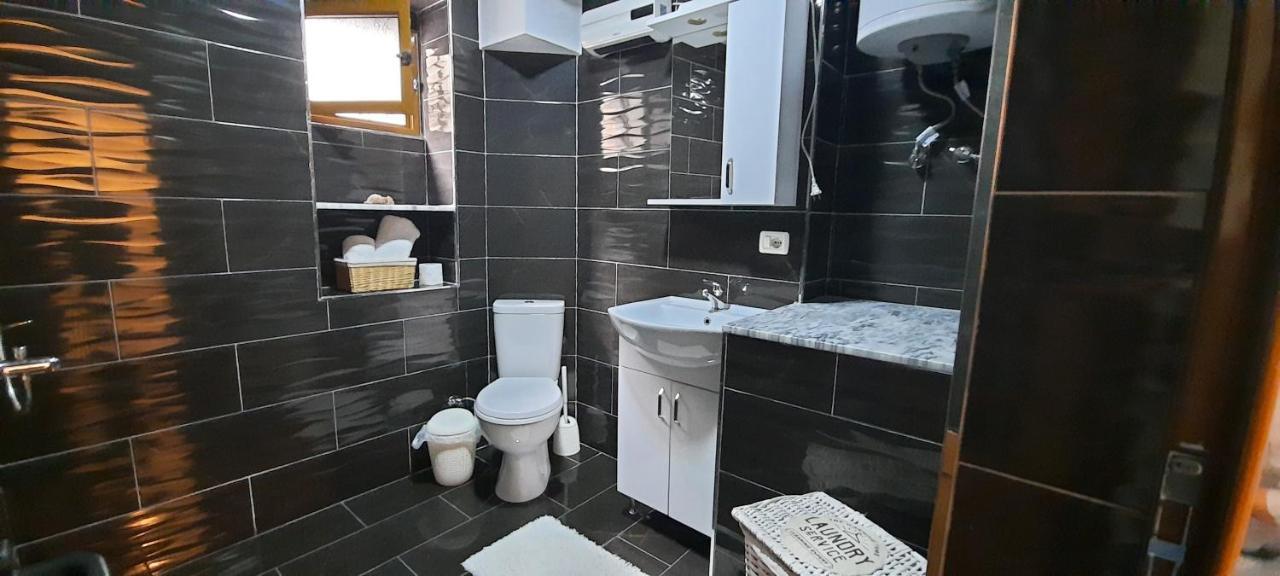 Apartament Clara Permet Lägenhet Exteriör bild