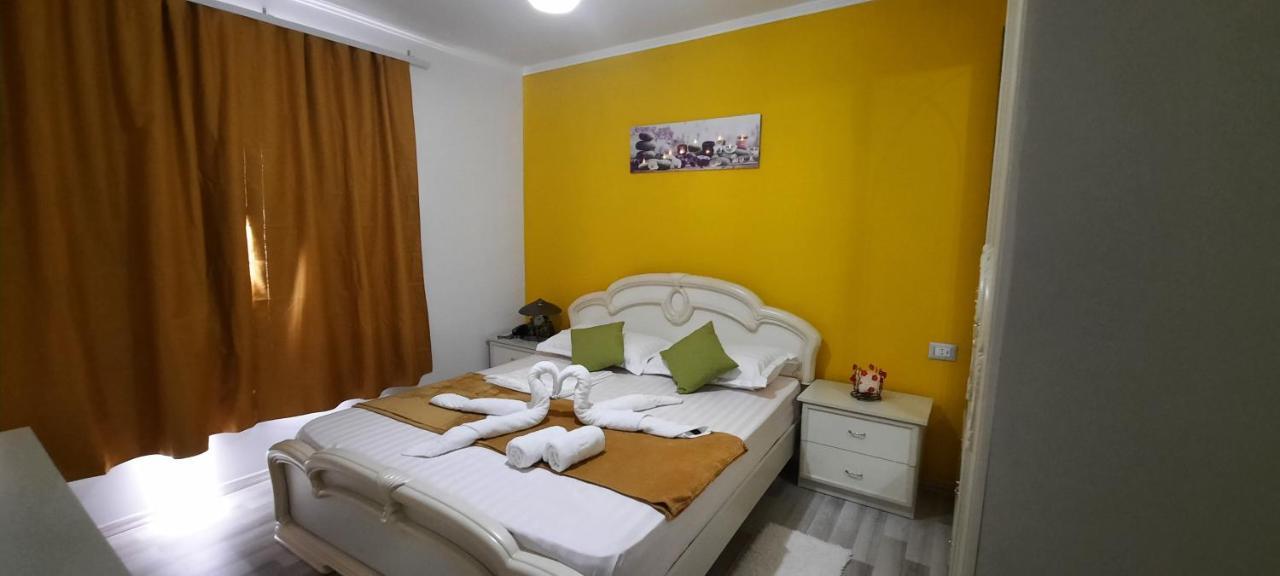 Apartament Clara Permet Lägenhet Exteriör bild