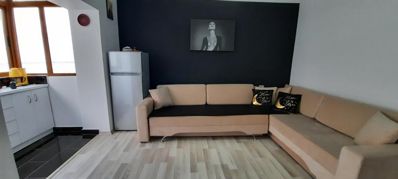 Apartament Clara Permet Lägenhet Exteriör bild